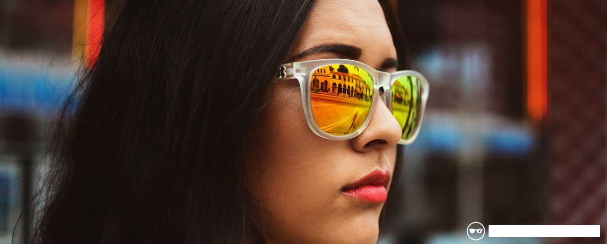 mirrored_sunglasses