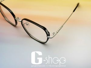 💥Sự kết hợp hoàn hảo giữa nhựa và kim loại - lấp lánh dưới ánh sáng