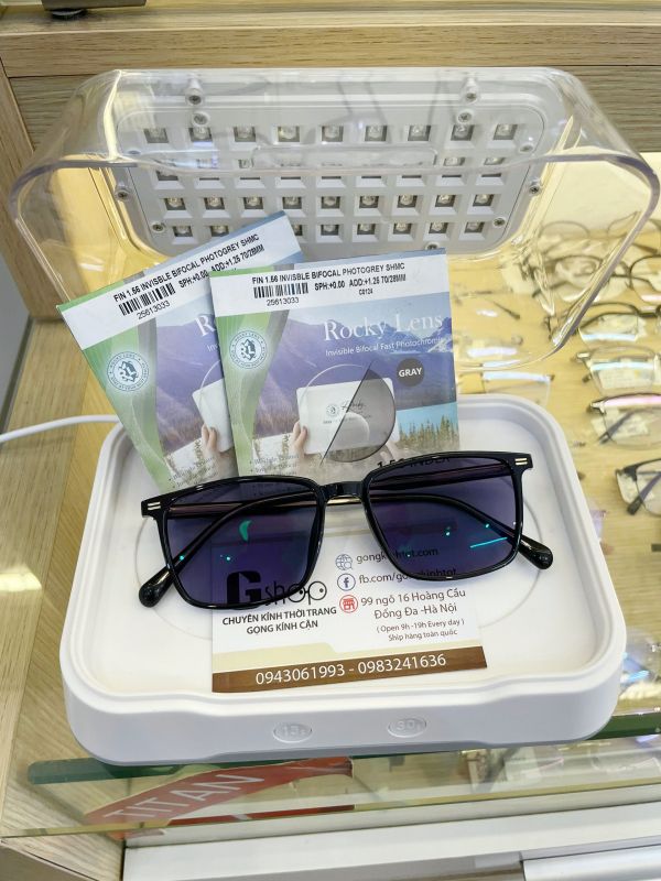 😎Kính hai tròng vừa nhìn gần, vừa nhìn xa kèm tính năng Đổi màu chỉ có tại G-shop