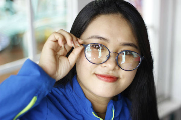 Tại sao bạn nên quan tâm tới tròng kính siêu mỏng
