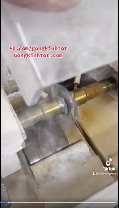 Quy trình lắp tròng kính tại G-shop