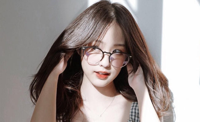 Một chiếc kính đẹp là phụ kiện không thể thiếu! 🥰