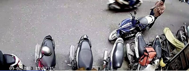✔️ Kính của b đã sử dụng quá lâu rồi? Một chiếc kính mới là hết sức cần thiết lúc này. Tại G-shop
