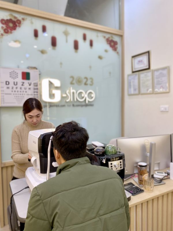 Cùng hàng ngàn mẫu kính Hot-trend đang được Sale chỉ